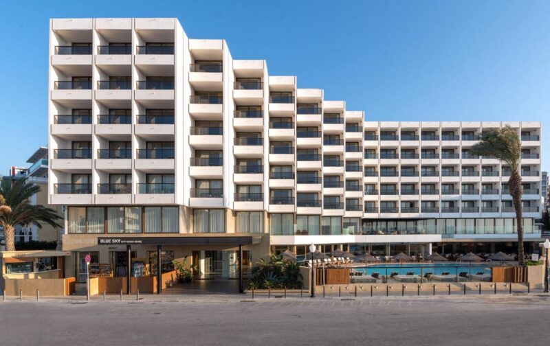Blue Sky City Beach - Afbeelding 5