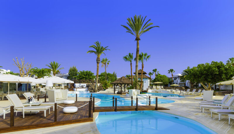 H10 White Suites - Afbeelding 2