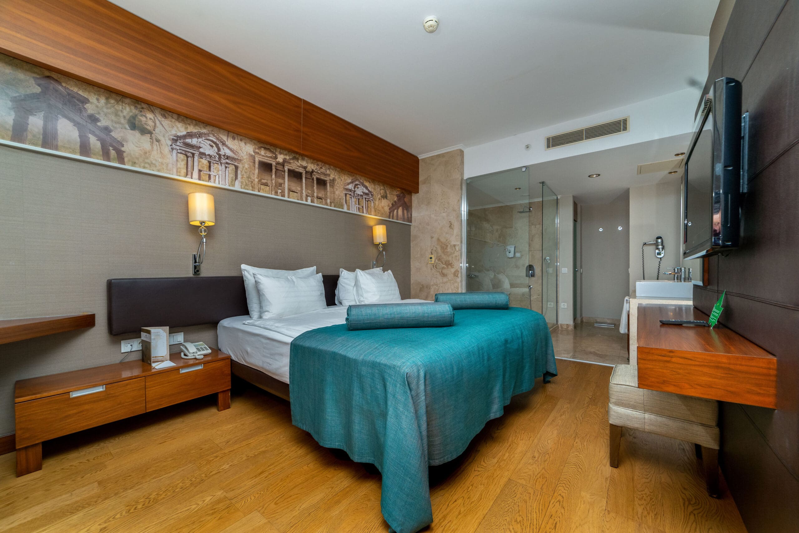 Commodore Elite Suites & Spa - Afbeelding 3