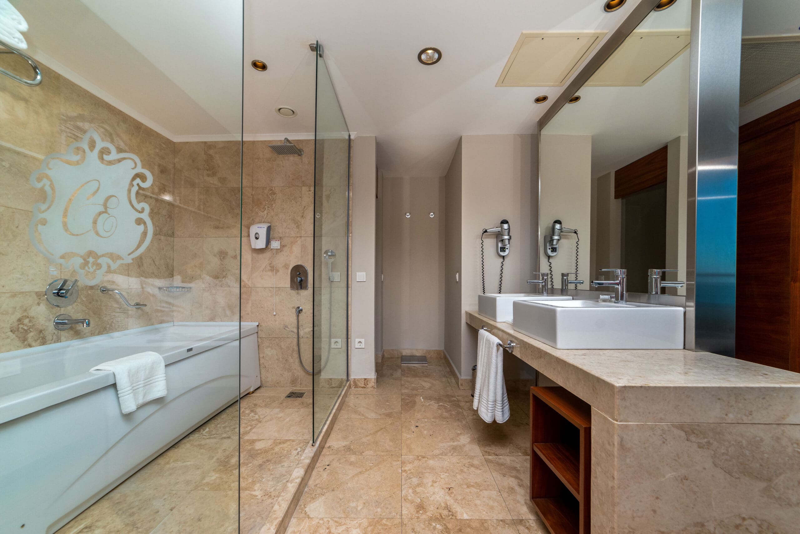 Commodore Elite Suites & Spa - Afbeelding 6