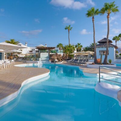 H10 White Suites